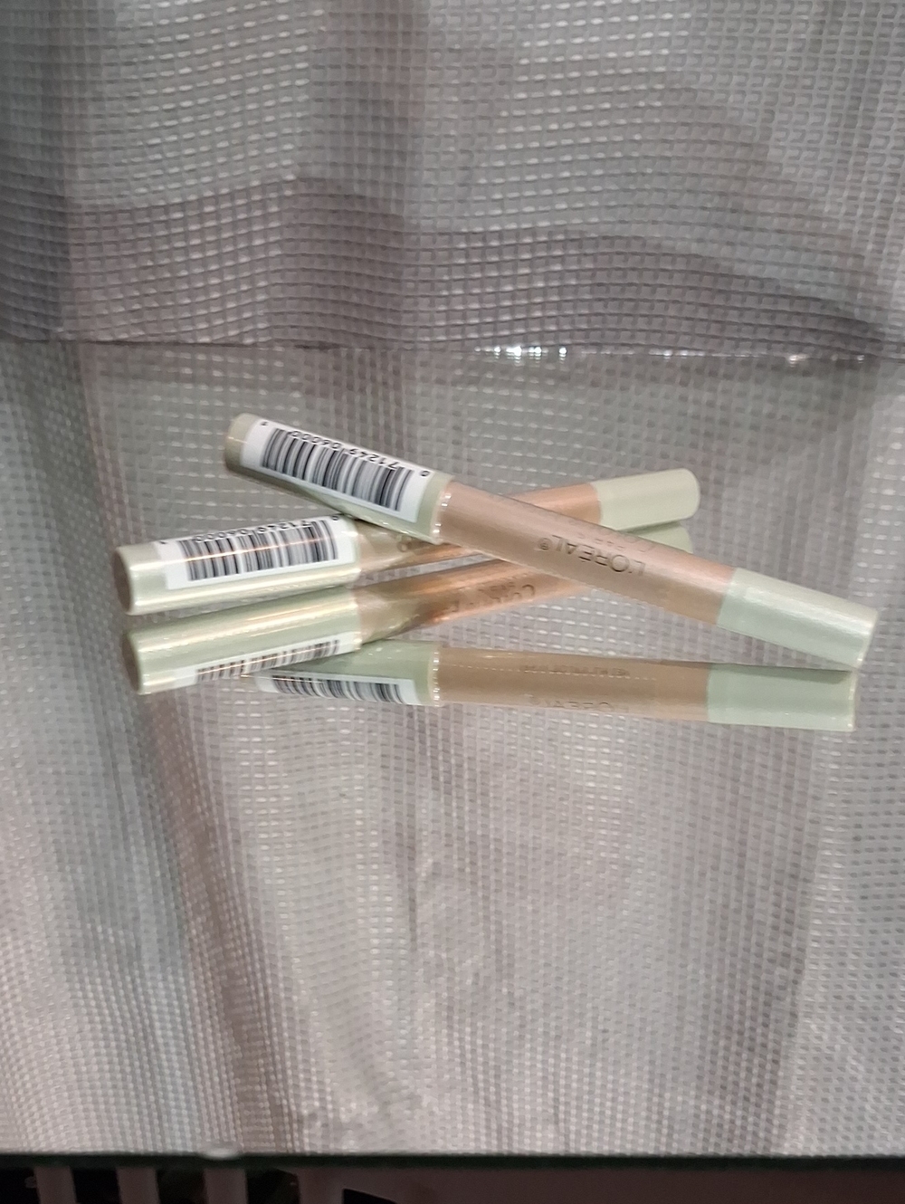 L'Oreal Creme Eyeliner                      ( Sea Green )